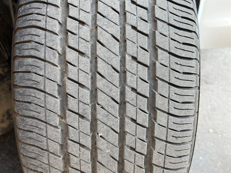 Used 2024 Chrysler Pacifica Touring-L FWD image 33