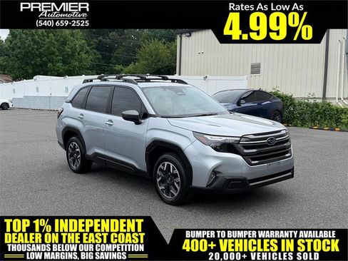Used 2025 Subaru Forester Premium AWD/4WD image 1