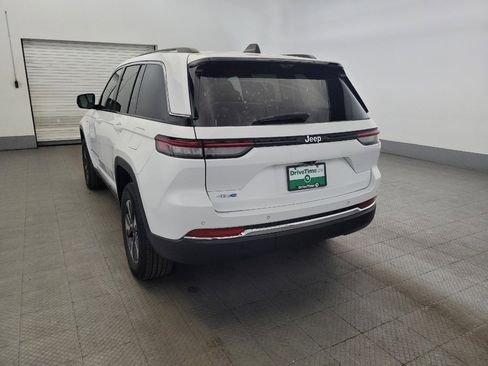 Used 2022 Jeep Grand Cherokee Limited 4xe w/ Luxury Tech Group II AWD/4WD image 6