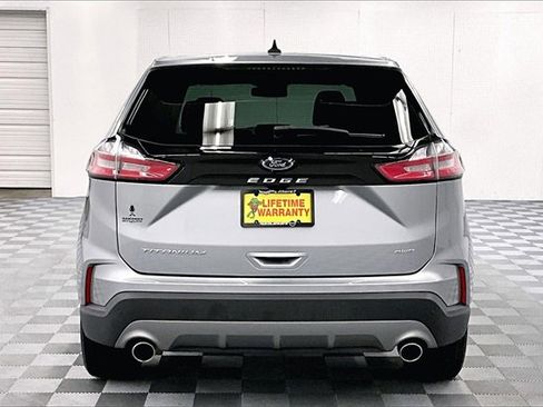 Used 2024 Ford Edge Titanium image 4