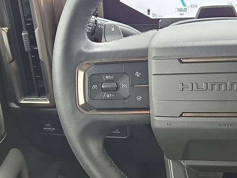 Used 2025 GMC Hummer EV 2X w/ LPO, Sport Package AWD/4WD image 20