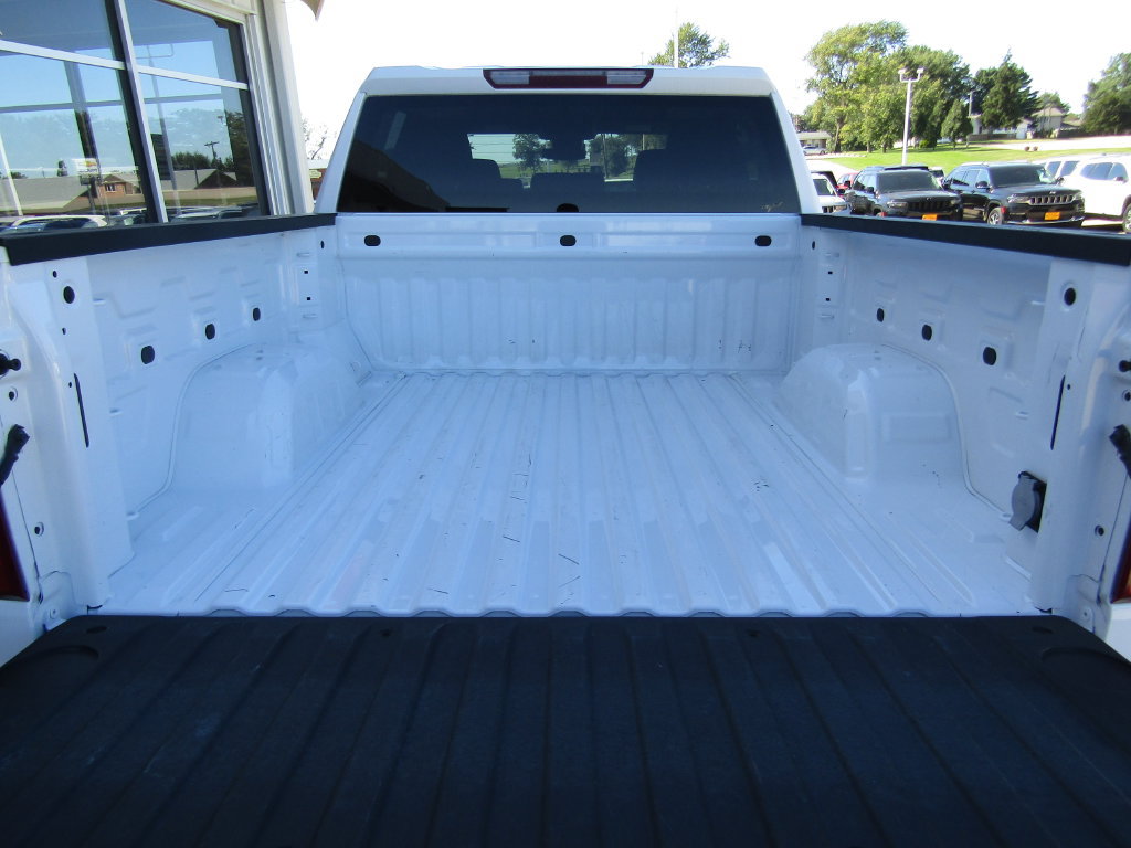 Used 2024 Chevrolet Silverado 1500 Custom AWD/4WD image 29