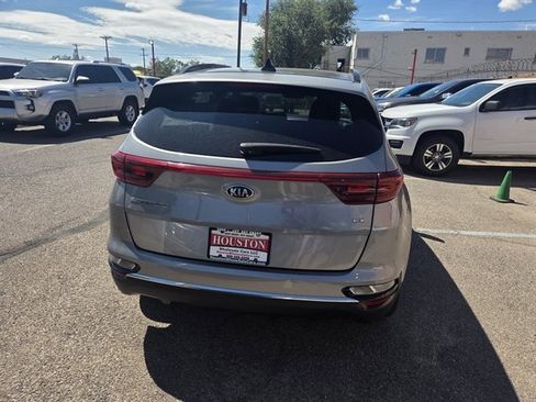 Used 2022 Kia Sportage EX AWD/4WD image 2