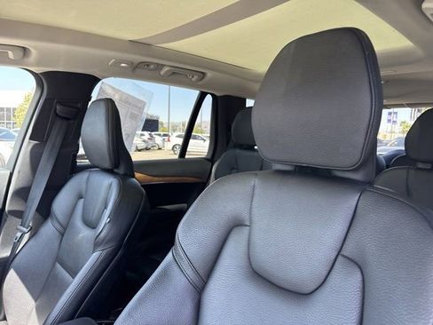 Used 2023 Volvo XC90 T8 Plus image 16