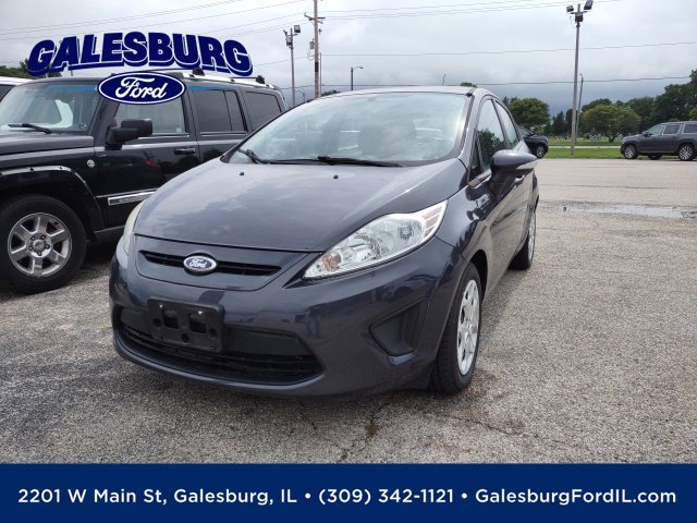 Used 2013 Ford Fiesta SE FWD image 1