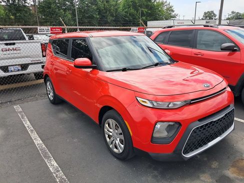Used 2020 Kia Soul LX FWD image 6