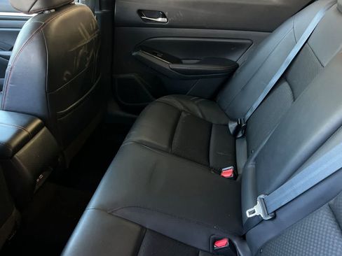 Used 2024 Nissan Altima 2.5 SR FWD image 5