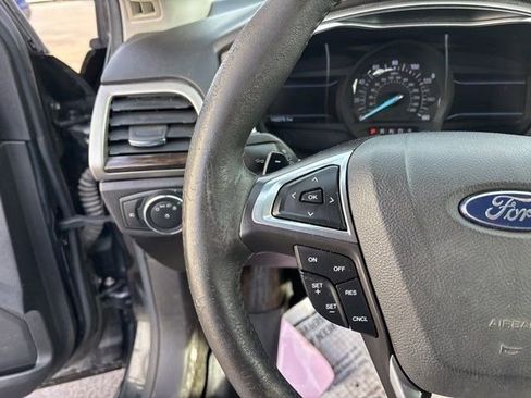 Used 2015 Ford Fusion SE w/ Equipment Group 202A image 17