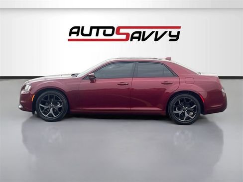 Used 2023 Chrysler 300 S image 4