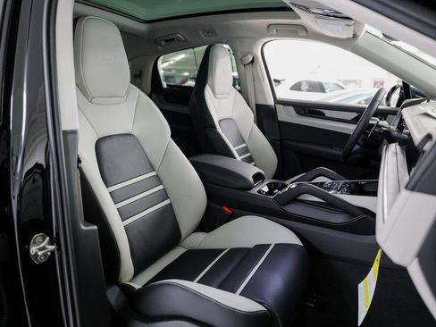 New 2026 Porsche Cayenne S AWD/4WD image 29
