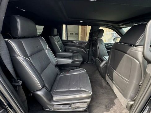 Used 2022 Cadillac Escalade ESV Sport image 14