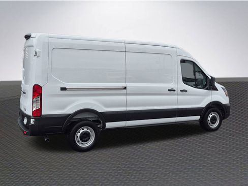 New 2026 Ford Transit 250 148 Medium Roof w/ Load Area Protection Package image 4