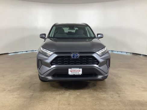 Used 2023 Toyota RAV4 XLE AWD/4WD image 2