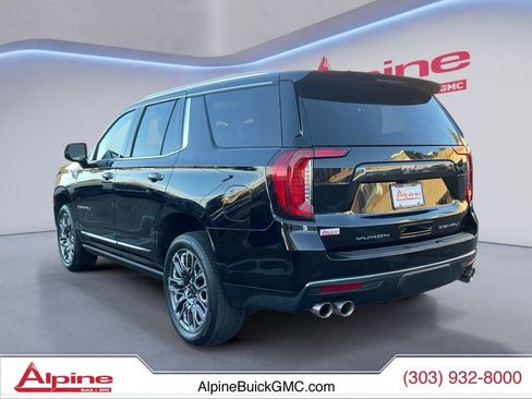 Used 2023 GMC Yukon Denali Ultimate image 3