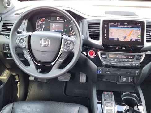 Used 2017 Honda Pilot Elite image 28