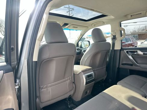 Used 2020 Lexus GX 460 Premium image 23