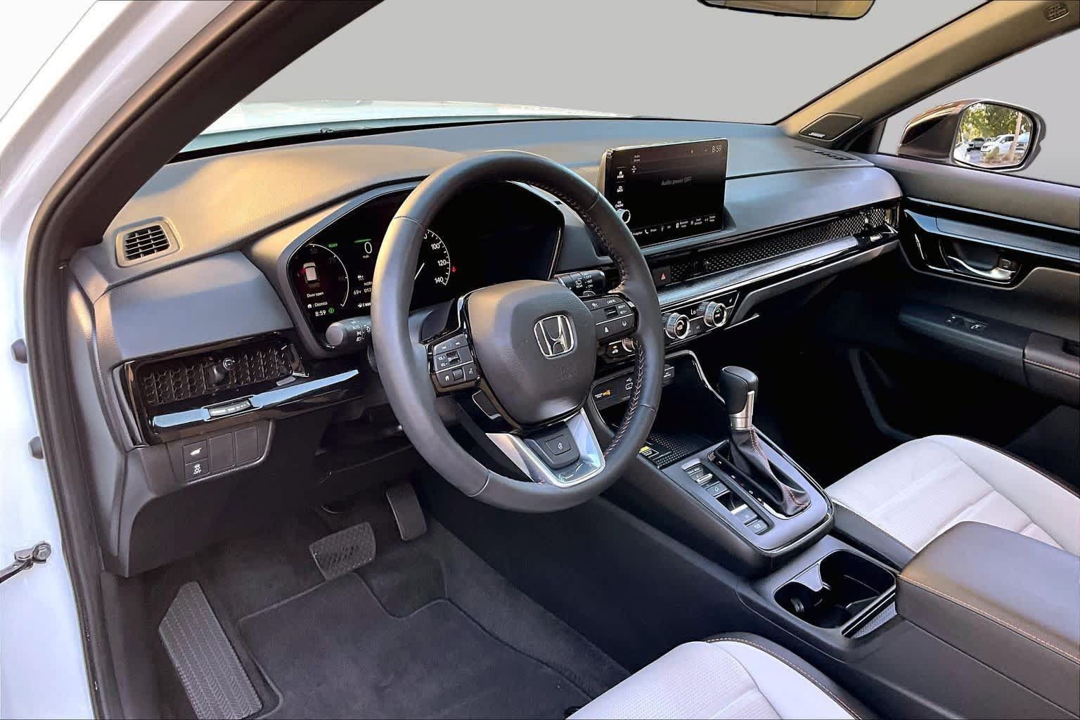 Used 2024 Honda CR-V Sport Touring image 18