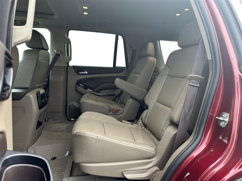 Used 2019 Chevrolet Tahoe LT w/ Luxury Package image 10