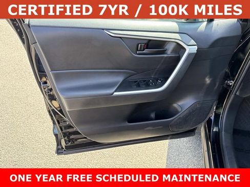 Used 2023 Toyota RAV4 LE AWD/4WD image 13