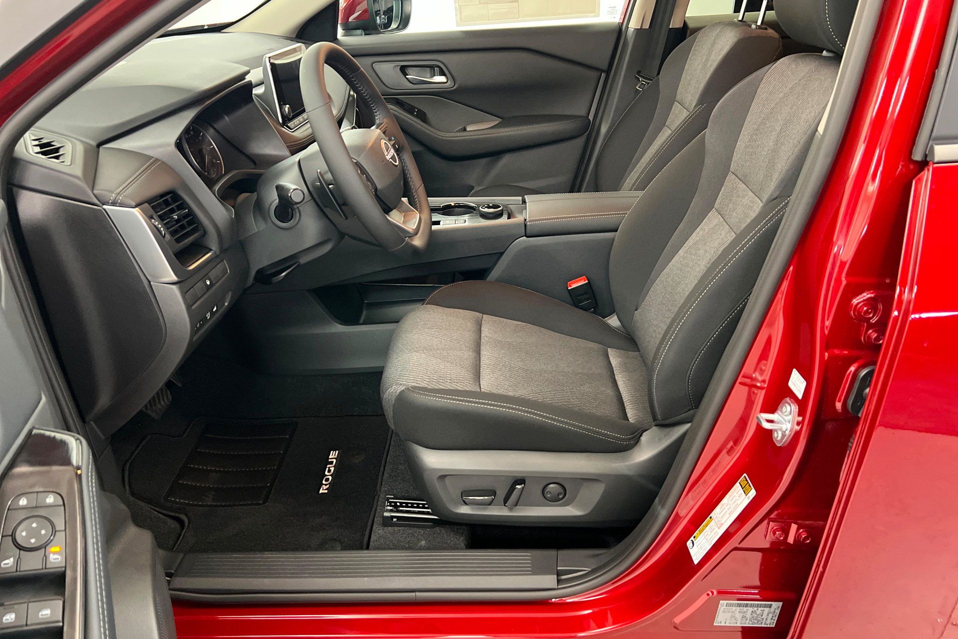 New 2026 Nissan Rogue SV w/ Cold Weather Package AWD/4WD image 17