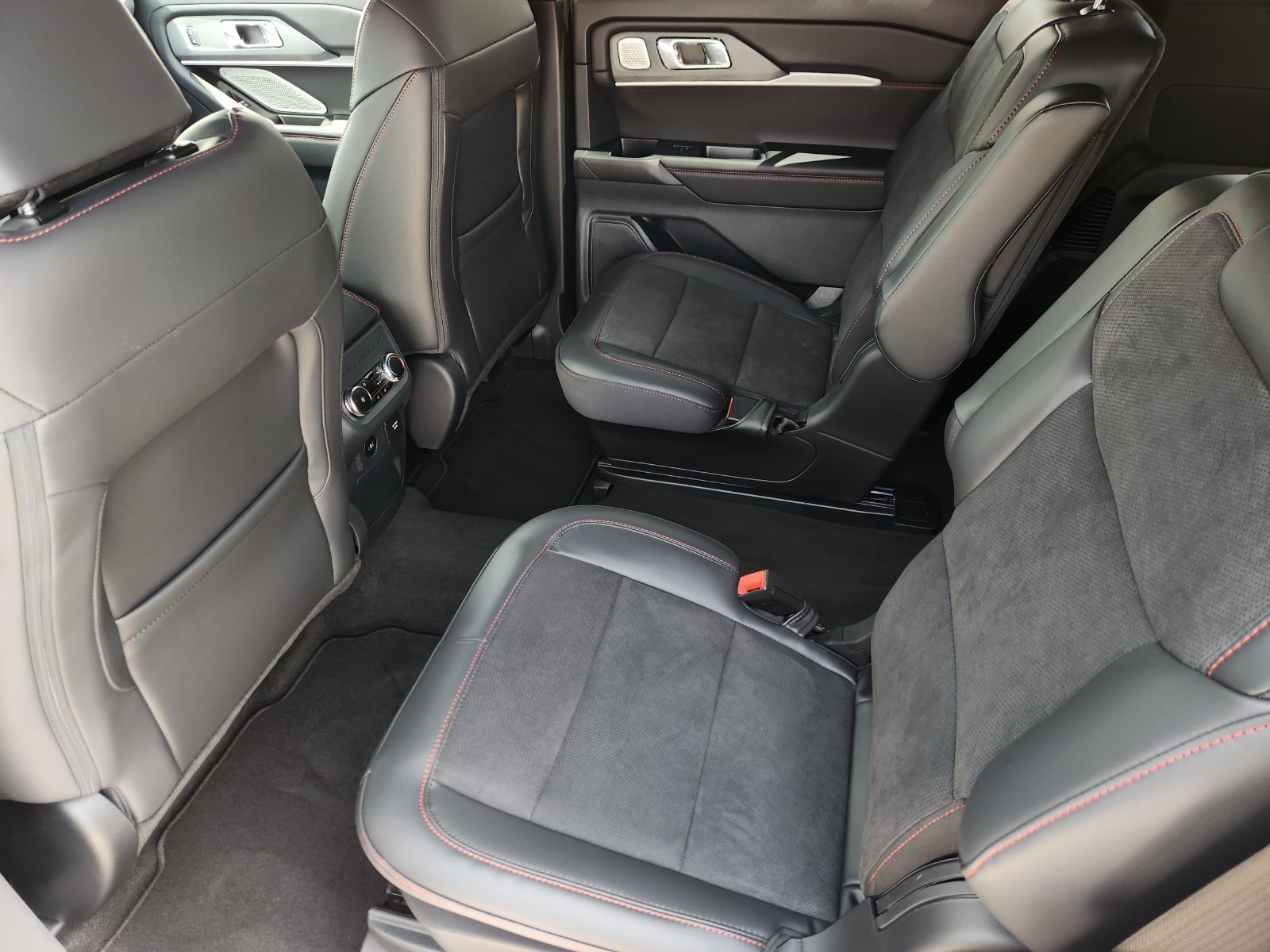 New 2026 Ford Explorer ST w/ Sun And Sound Package AWD/4WD image 26