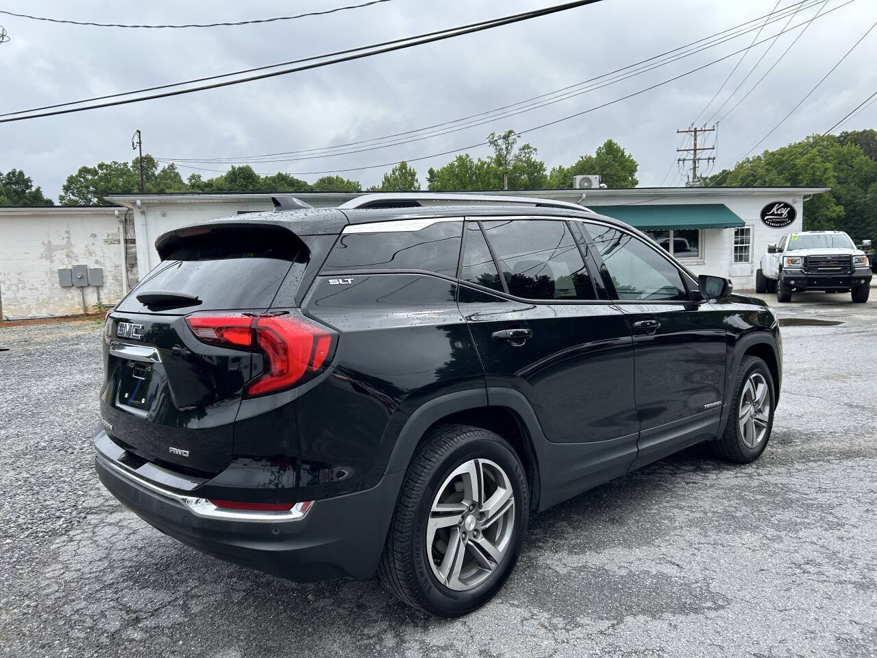Used 2018 GMC Terrain SLT w/ Infotainment Package II AWD/4WD image 6