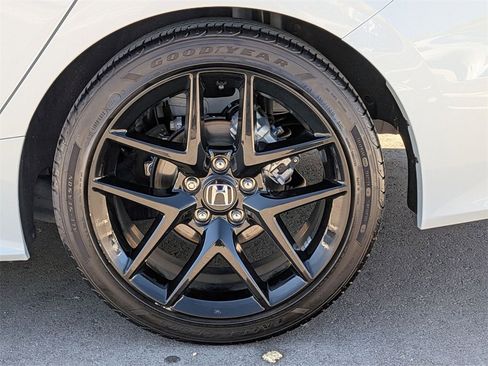 Used 2024 Honda Civic Sport image 32
