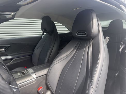 Used 2024 Mercedes-Benz CLE 300 4MATIC Cabriolet image 5