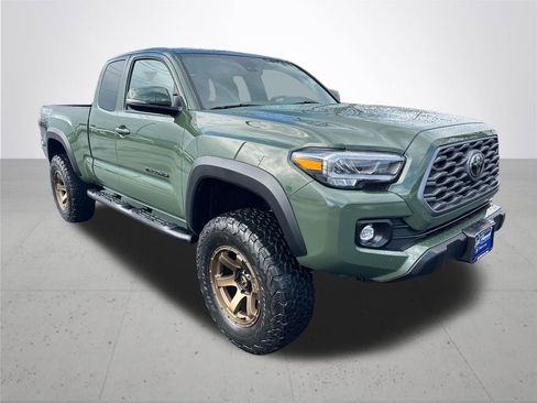 Used 2021 Toyota Tacoma TRD Off-Road w/ TRD Premium Off Road Package image 5