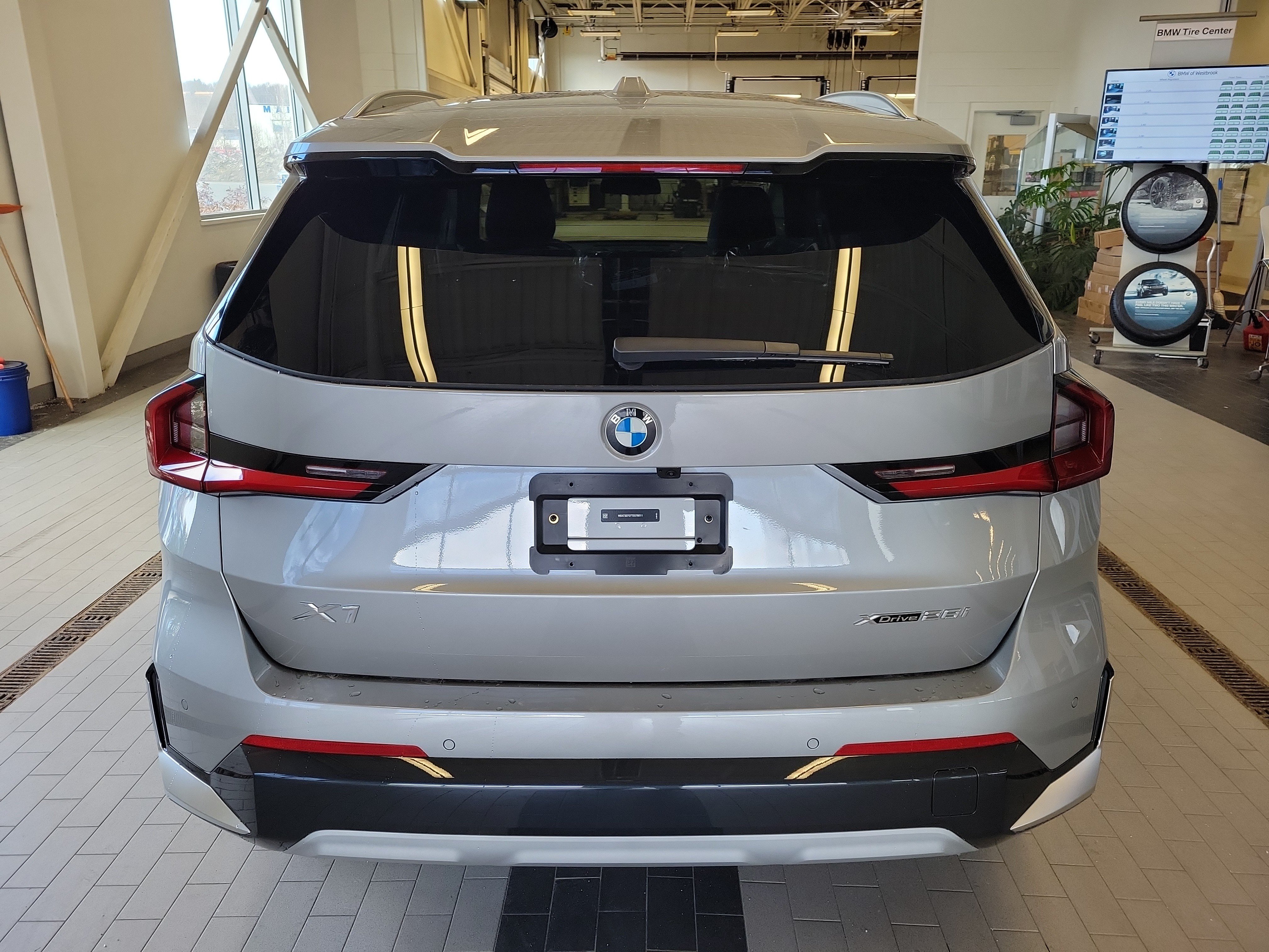 Used 2026 BMW X1 xDrive28i w/ Convenience Package AWD/4WD image 6