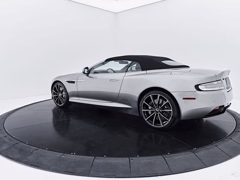 Used 2016 Aston Martin DB9 GT RWD image 17