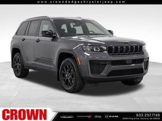 New 2026 Jeep Grand Cherokee Altitude RWD video 3