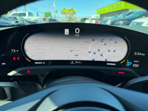 Used 2020 Porsche Taycan 4S image 22