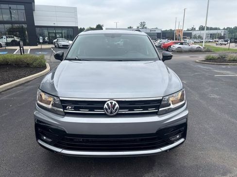 Used 2021 Volkswagen Tiguan SE R-Line AWD/4WD image 4