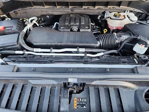 Used 2024 Chevrolet Silverado 1500 LT image 28