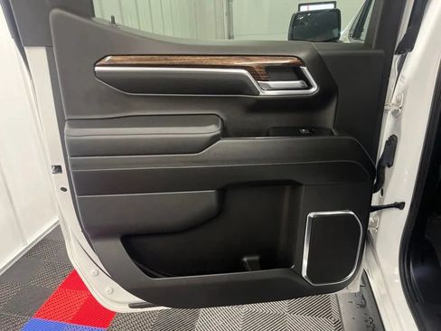 Used 2024 GMC Sierra 1500 Elevation AWD/4WD image 16
