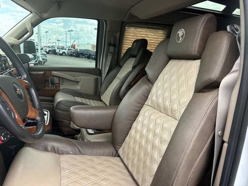 Used 2023 Chevrolet Express 2500 RWD image 35