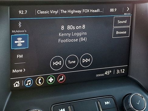 Used 2023 GMC Acadia SLE w/ Driver Convenience Package image 16