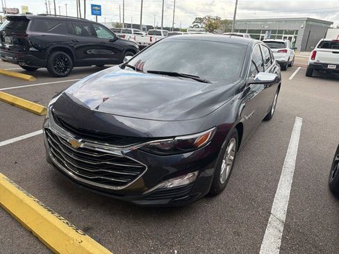 Used 2022 Chevrolet Malibu LS FWD image 3