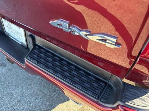 Used 2021 RAM 1500 Big Horn image 12