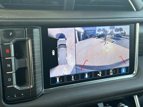 Used 2021 GMC Yukon Denali image 28