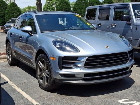 Used 2019 Porsche Macan S AWD/4WD image 3