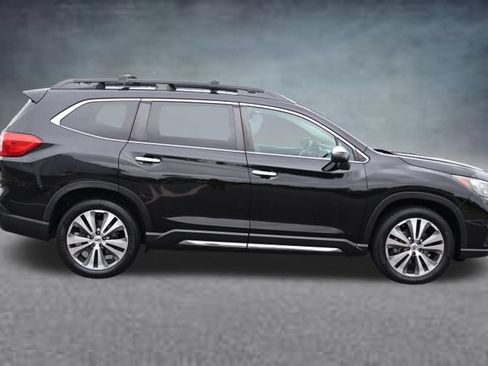 Used 2019 Subaru Ascent Touring AWD/4WD image 2