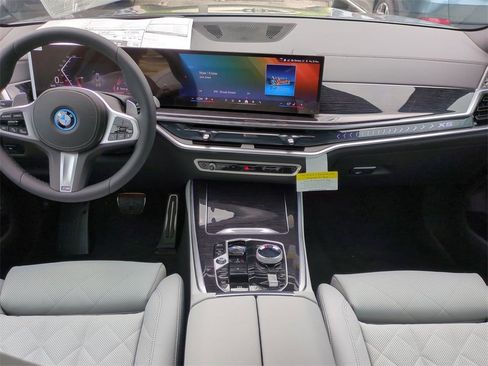 New 2026 BMW X5 xDrive50e w/ Executive Package image 13