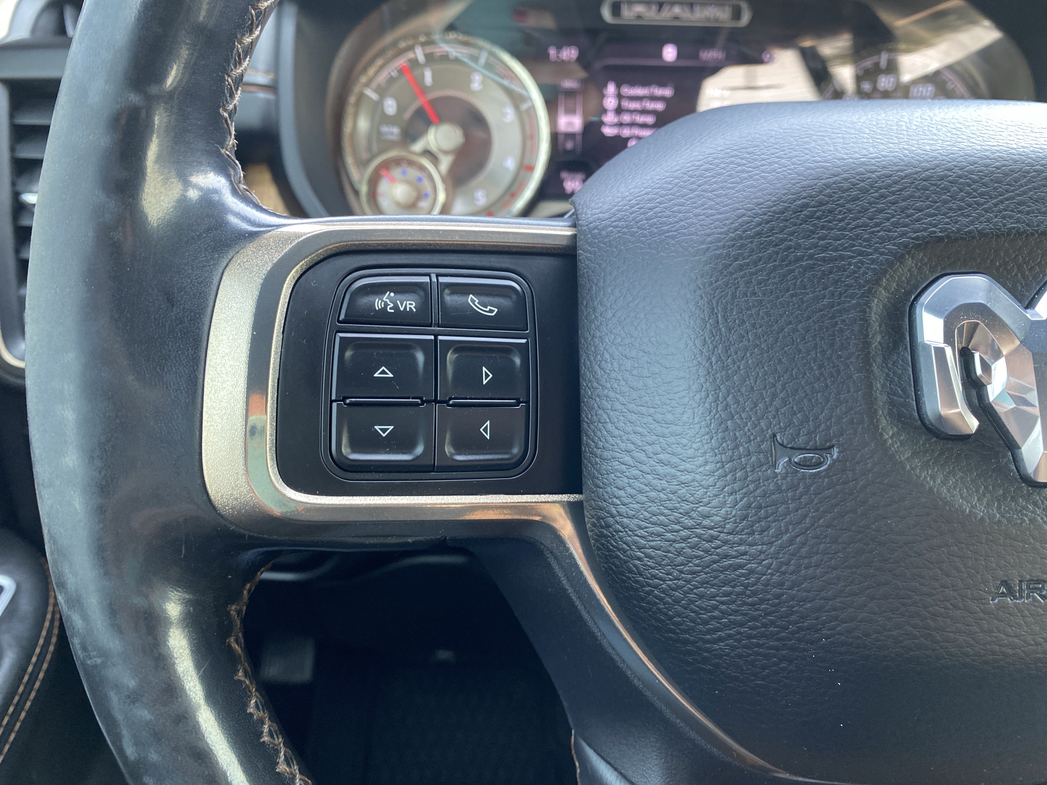 Used 2019 RAM 2500 Limited AWD/4WD image 21