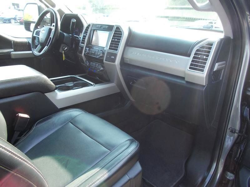 Used 2017 Ford F250 Lariat w/ Chrome Package AWD/4WD image 23