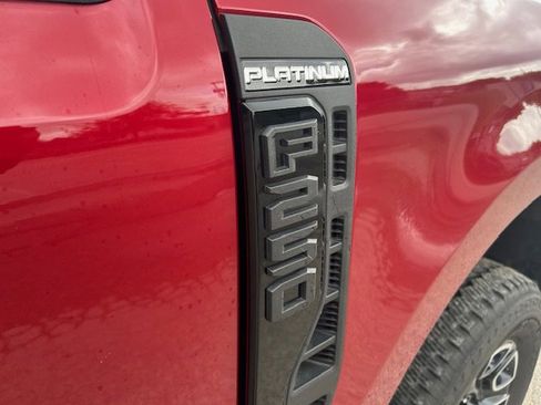 Used 2025 Ford F250 Platinum AWD/4WD image 8