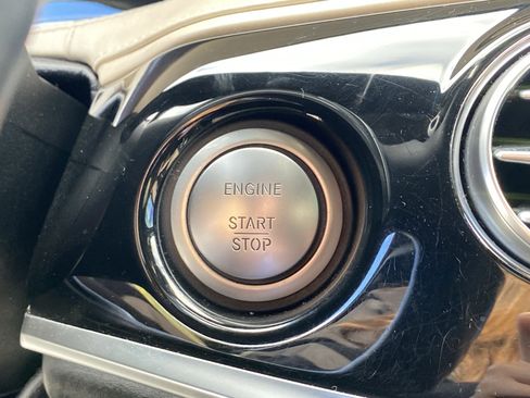 Used 2016 Mercedes-Benz Maybach S 600 image 30