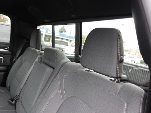 Used 2022 RAM 1500 Big Horn image 23