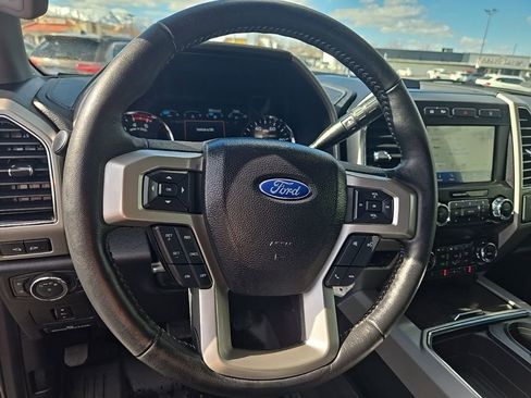 Used 2020 Ford F250 Lariat image 14